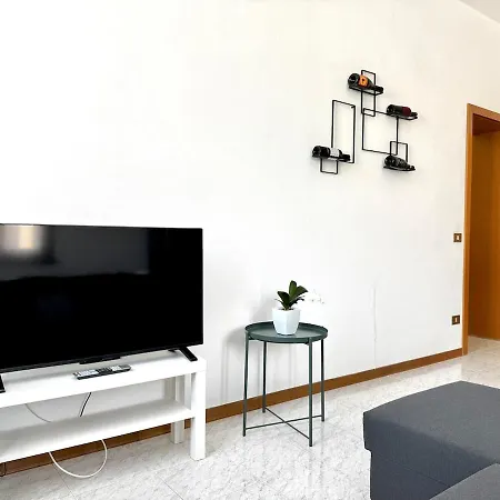 Casa Dirce Apartment